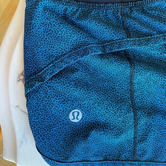 Lululemon speed up short size 2 - Picture 5 of 8